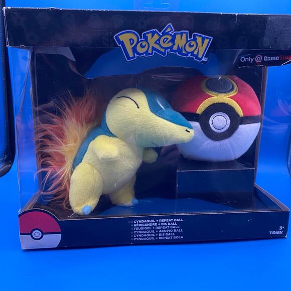 Pokémon Cyndaquil & Repeat Ball GameStop Exclusive Plush Toy Set 2017 - Picture 1 of 12